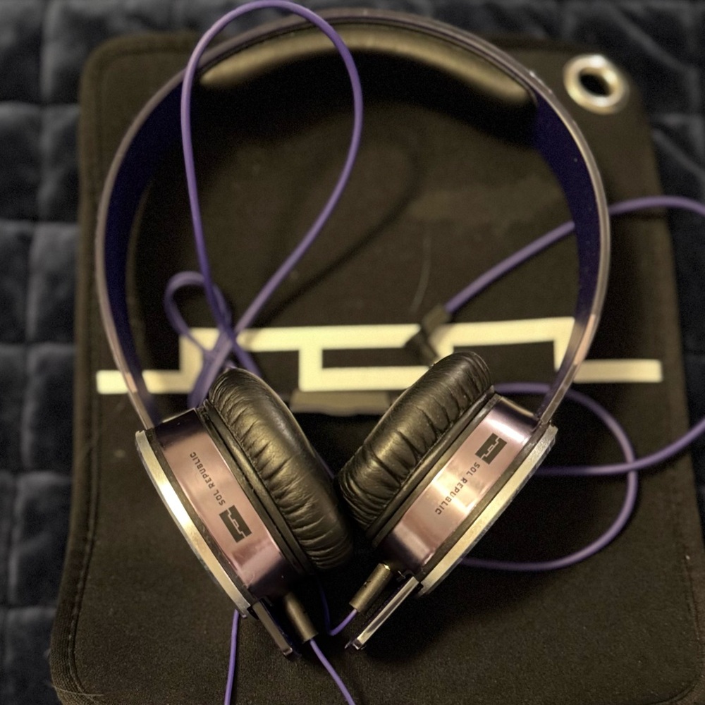 SOL REPUBLIC Tracks HD On-Ear Headphones - Purple